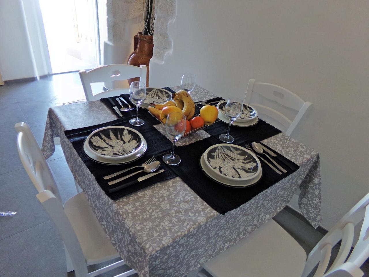 Le Tre Volte Villa ออสตูนี ภายนอก รูปภาพ
